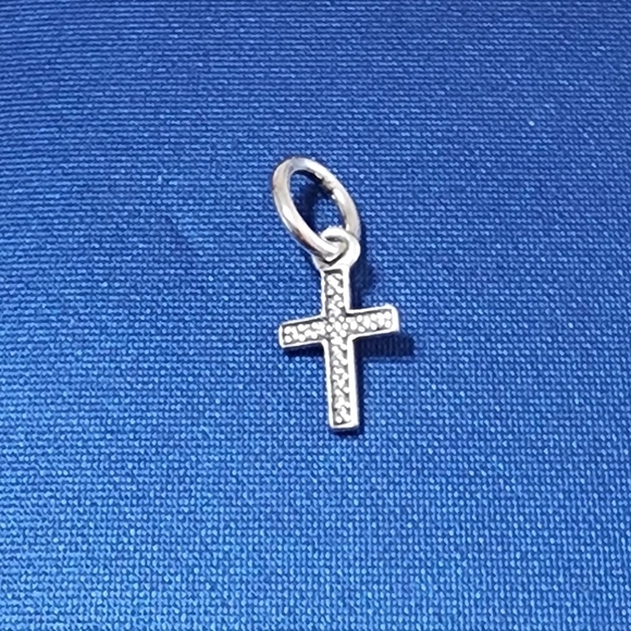 Pandora Sparkling Cross Dangle Charm - Picture 3 of 9